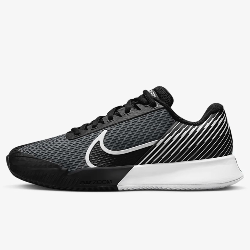 Like new! NikeCourt Air Zoom Vapor Pro 2